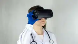 4 Powerful Uses of AR &#038; VR in Healthcare!